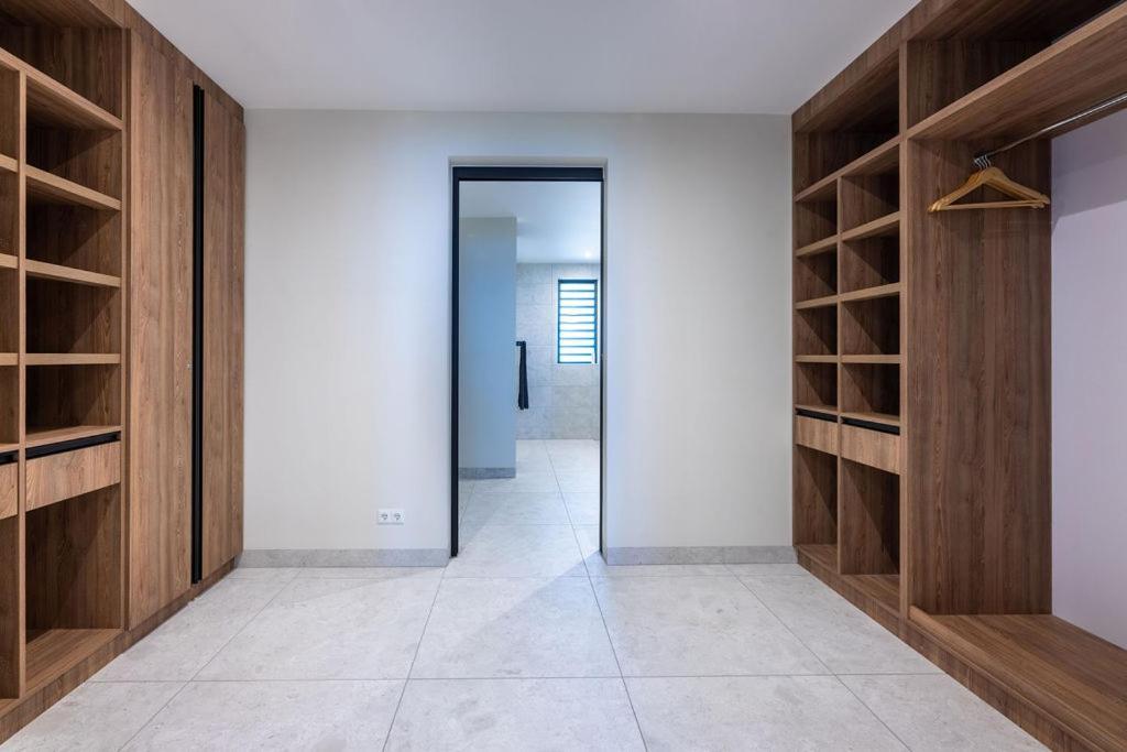 וילמסטאד Coral Estate Ocean View Apartments מראה חיצוני תמונה